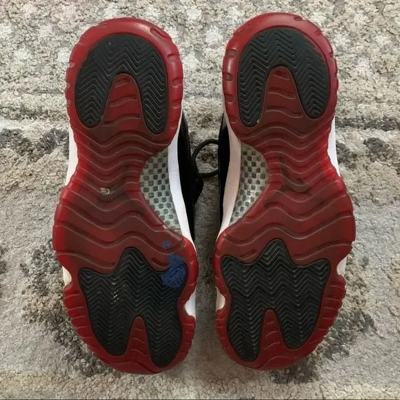 Jordan 11 Retro Bred Playoffs 2012 10.5 - Picture 9 of 9